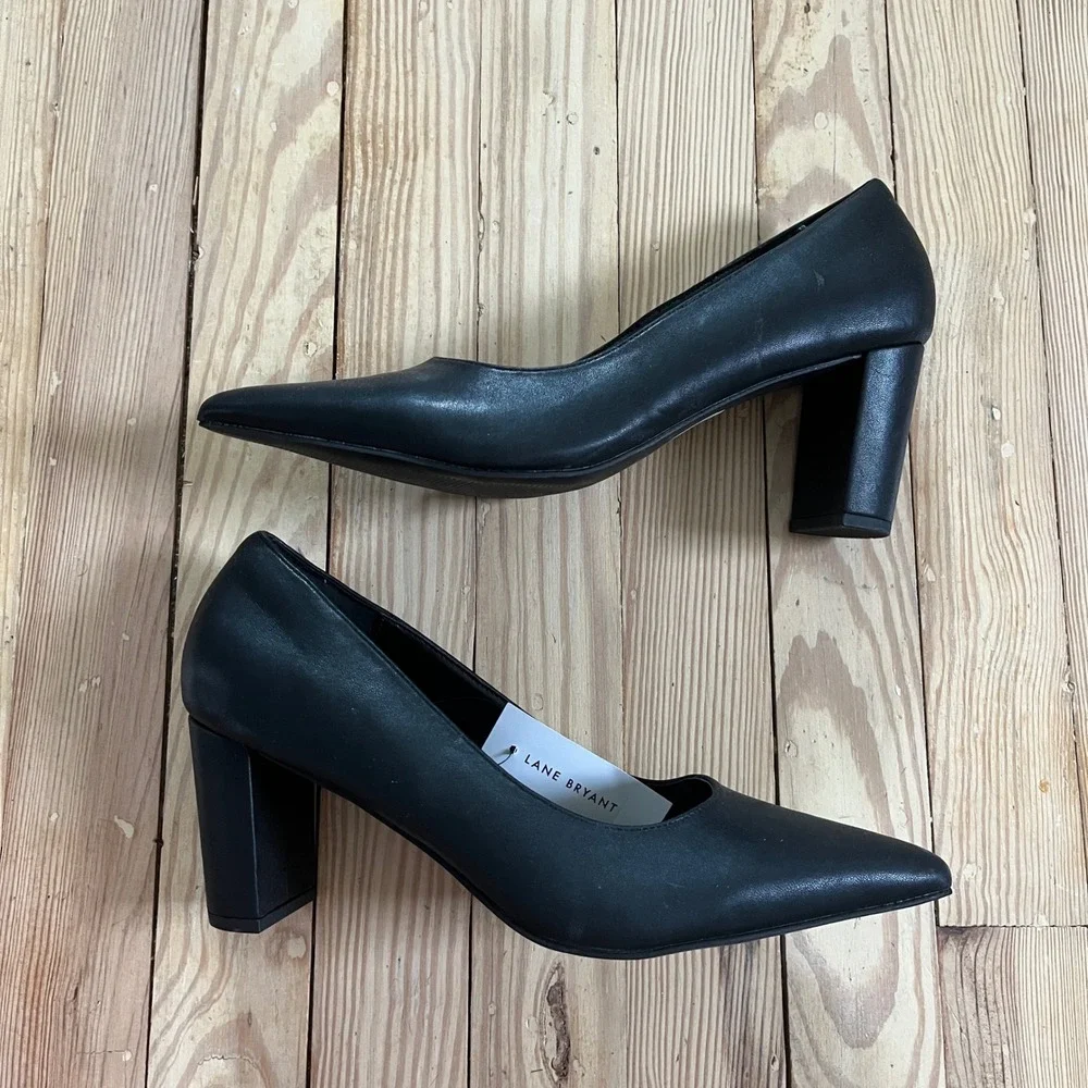 NWT‎ Lane Bryant Dream Cloud Black Pointed Toe Block Heel Neutral Work Pumps 9W